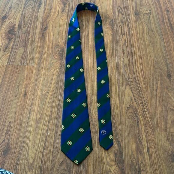 Vintage Chanel Tie  100% silk made in Italy green navy striped - Picture 5 of 5